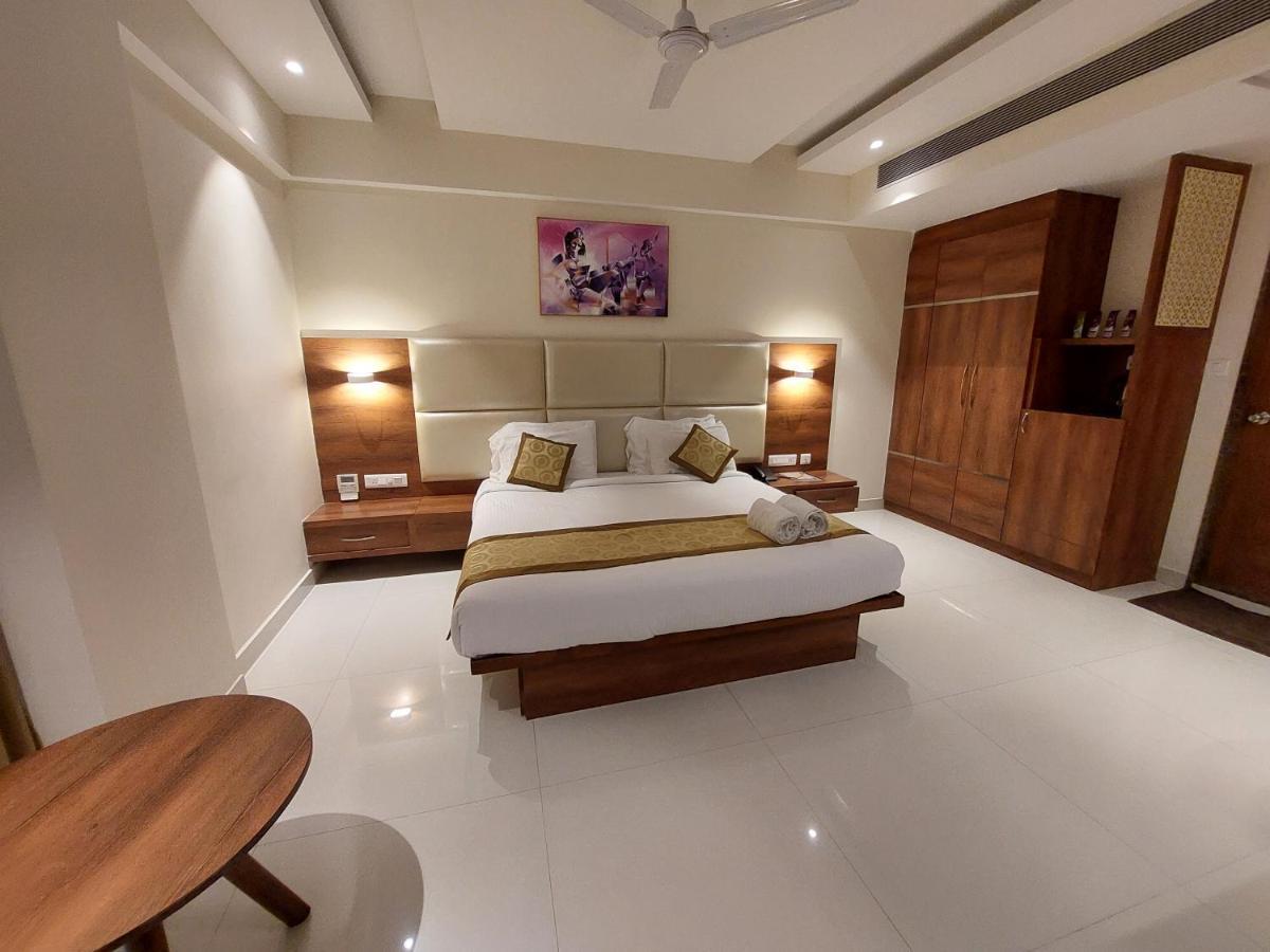 Hotel Tranquil Manipal Exterior foto